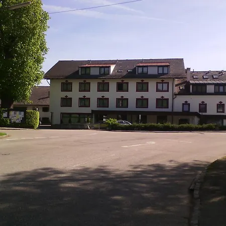Hotel Retro 3*